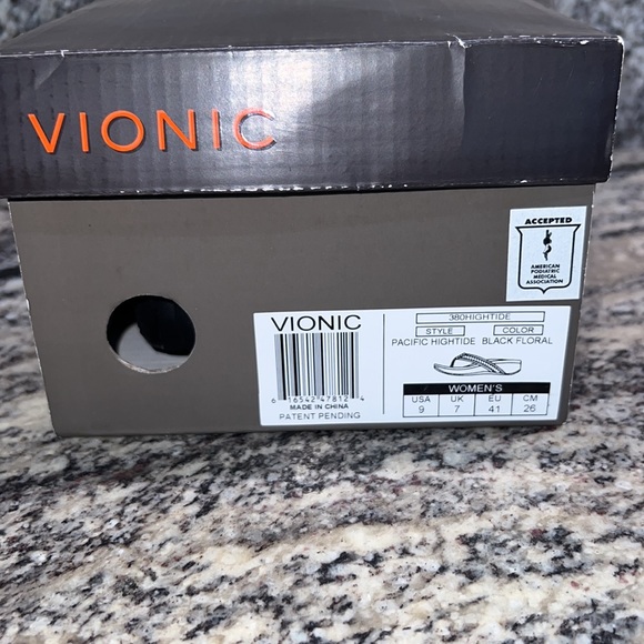 COPY - Vionic pacific high tide black floral shoes, size 9 - Picture 5 of 6